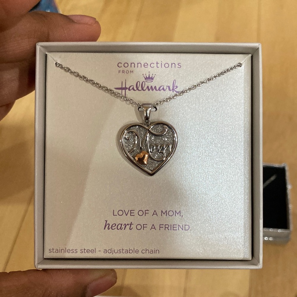 Mom necklace